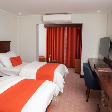Gilgit Serena Hotel Εξωτερικό φωτογραφία