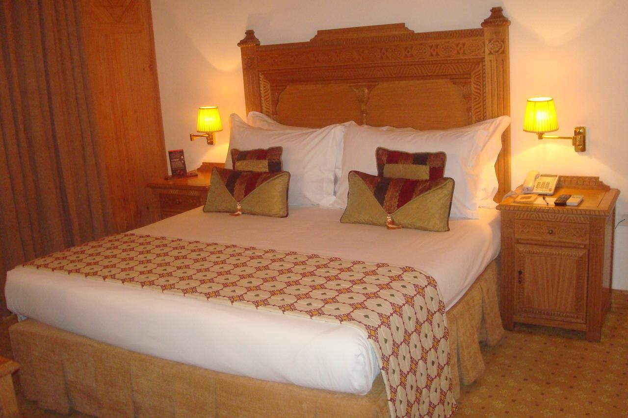 Gilgit Serena Hotel Εξωτερικό φωτογραφία