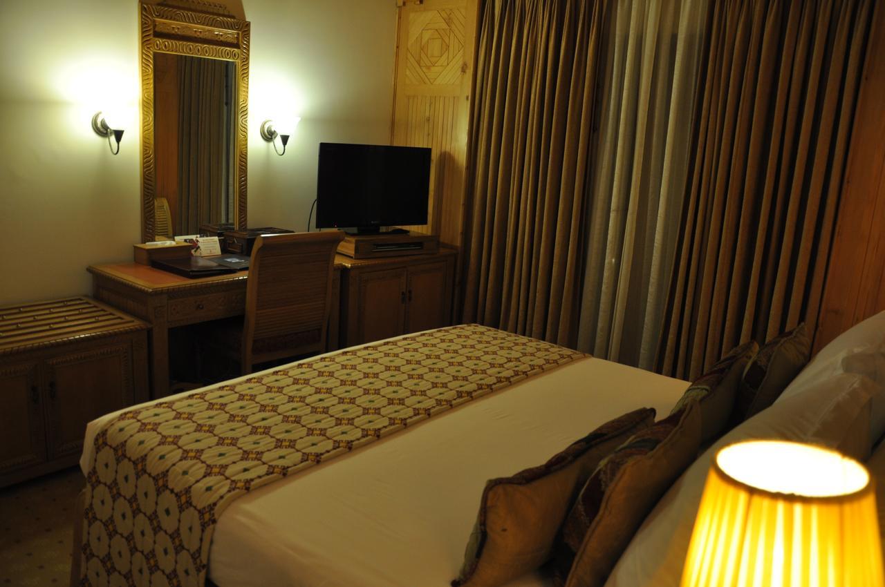 Gilgit Serena Hotel Εξωτερικό φωτογραφία