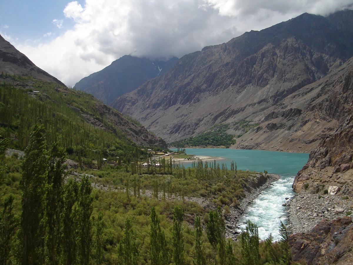 Gilgit Serena Hotel Εξωτερικό φωτογραφία