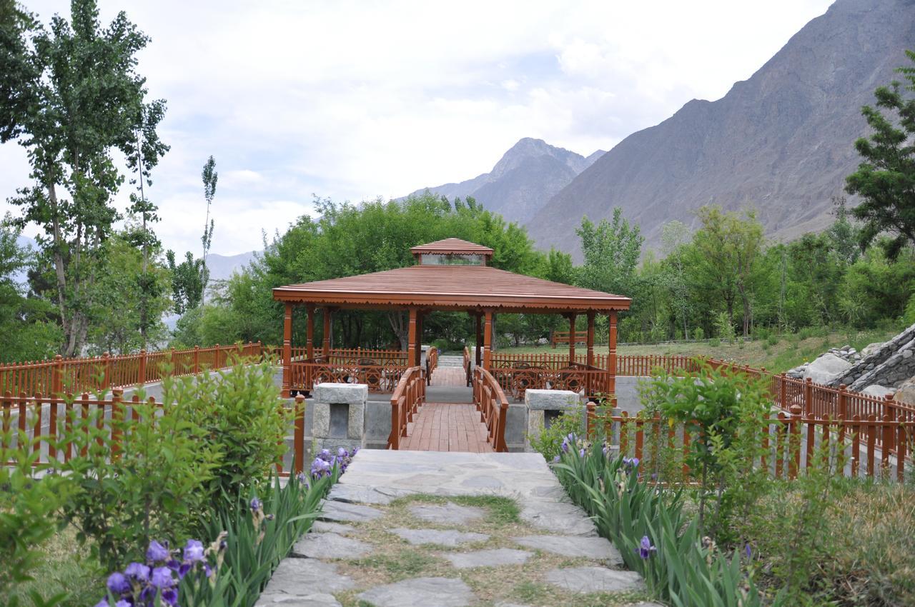 Gilgit Serena Hotel Εξωτερικό φωτογραφία